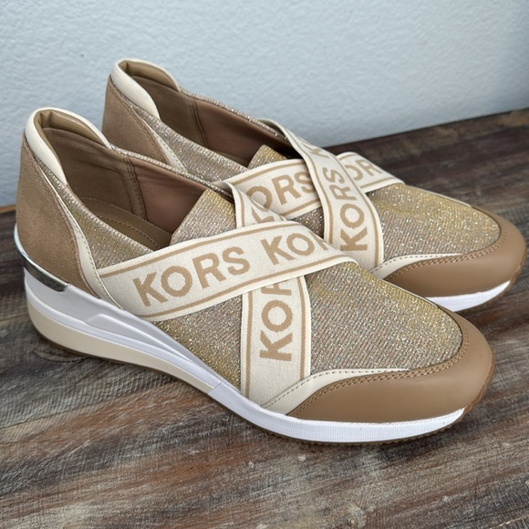 Michael Kors Geena sneakers. Beige and white. Size 9.5. New no box. Never worn. - Picture 2 of 7